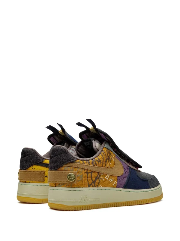 tenis Air Force 1 Low Cactus Jack de Nike x Travis Scott - Imagen 3
